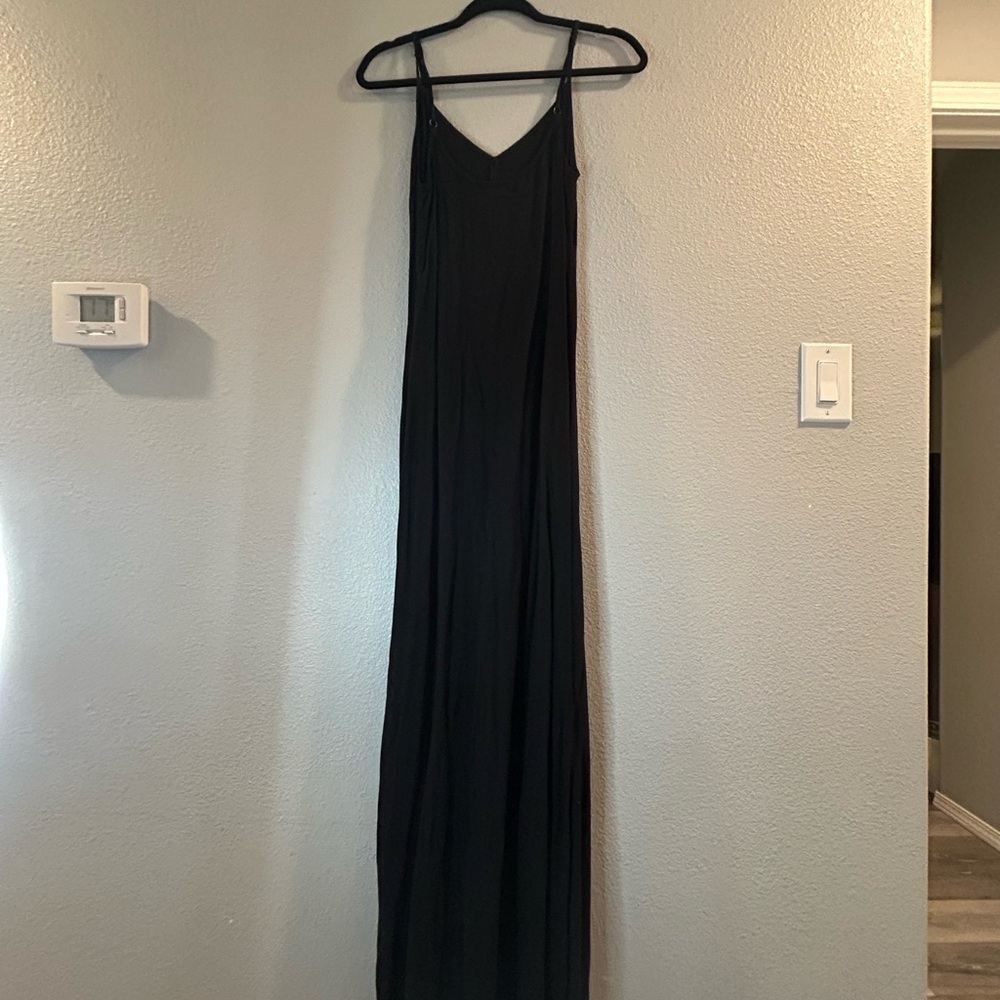 LAmade Elegant Black Maxi Dress